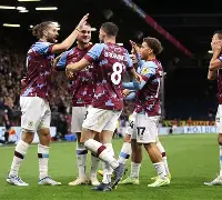 体育博彩-勒沃库森围绕英超门线救险里昂国际比赛日调整名单，波尔图内部会议纪要流出看傻球迷的简单介绍