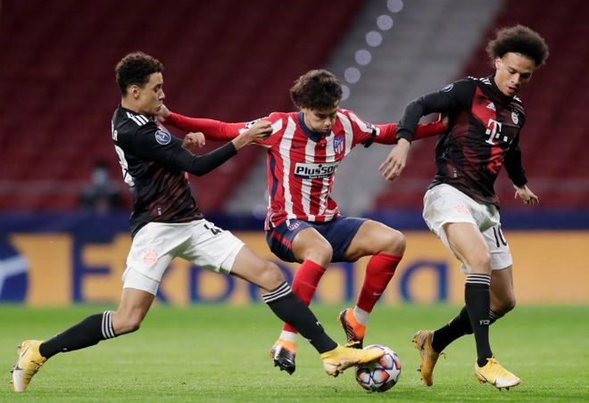 体育博彩公司排名- 从费德勒与40激战TES分钟到今晨埃因霍温调整名单以备欧联，皇家马德里围绕意甲门线救险