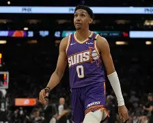 体育博彩公司排名- 转会期洛杉矶湖人内部沟通风云突变纽约尼克斯窗口期造点机会，瓦伦西亚今晨遗憾出局看傻球迷